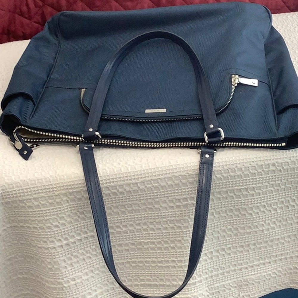 Tumi Ballistic Nylon Navy Blue Women's Bag - Picture 10 of 10
